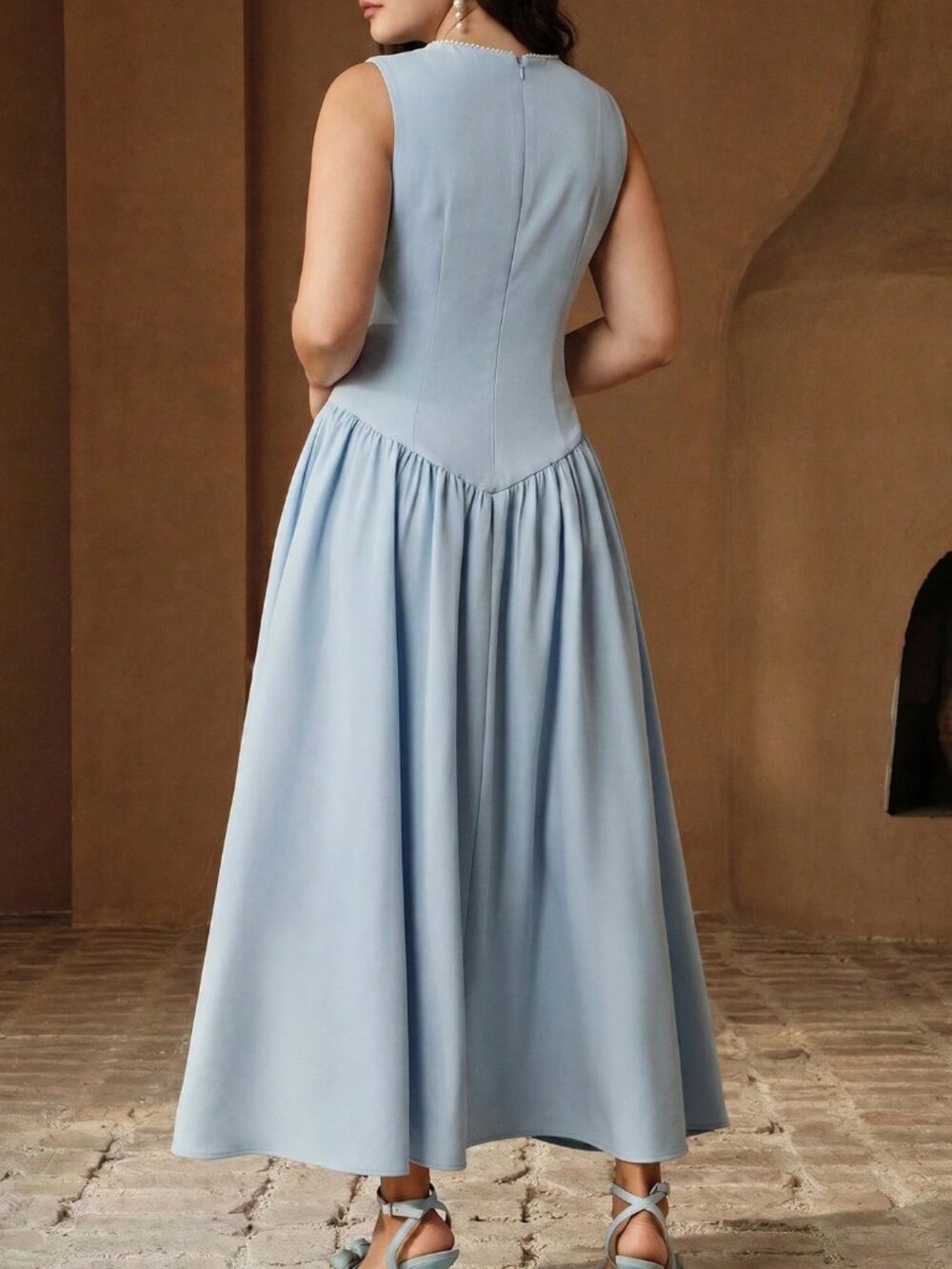 Blue Elegant Women's Plus Size Pearl Floral Pleated A-Line Maxi Dress - Picture 2 of 7